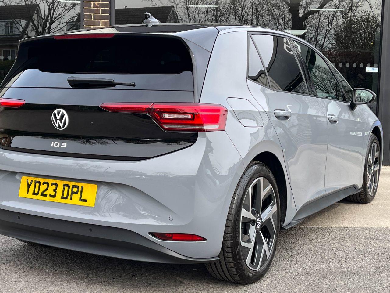 Volkswagen ID.3 0.0 150kW Pro Performance 58kWh Launch Edition 1 Auto 204ps Hatchback Electric Moonstone Grey