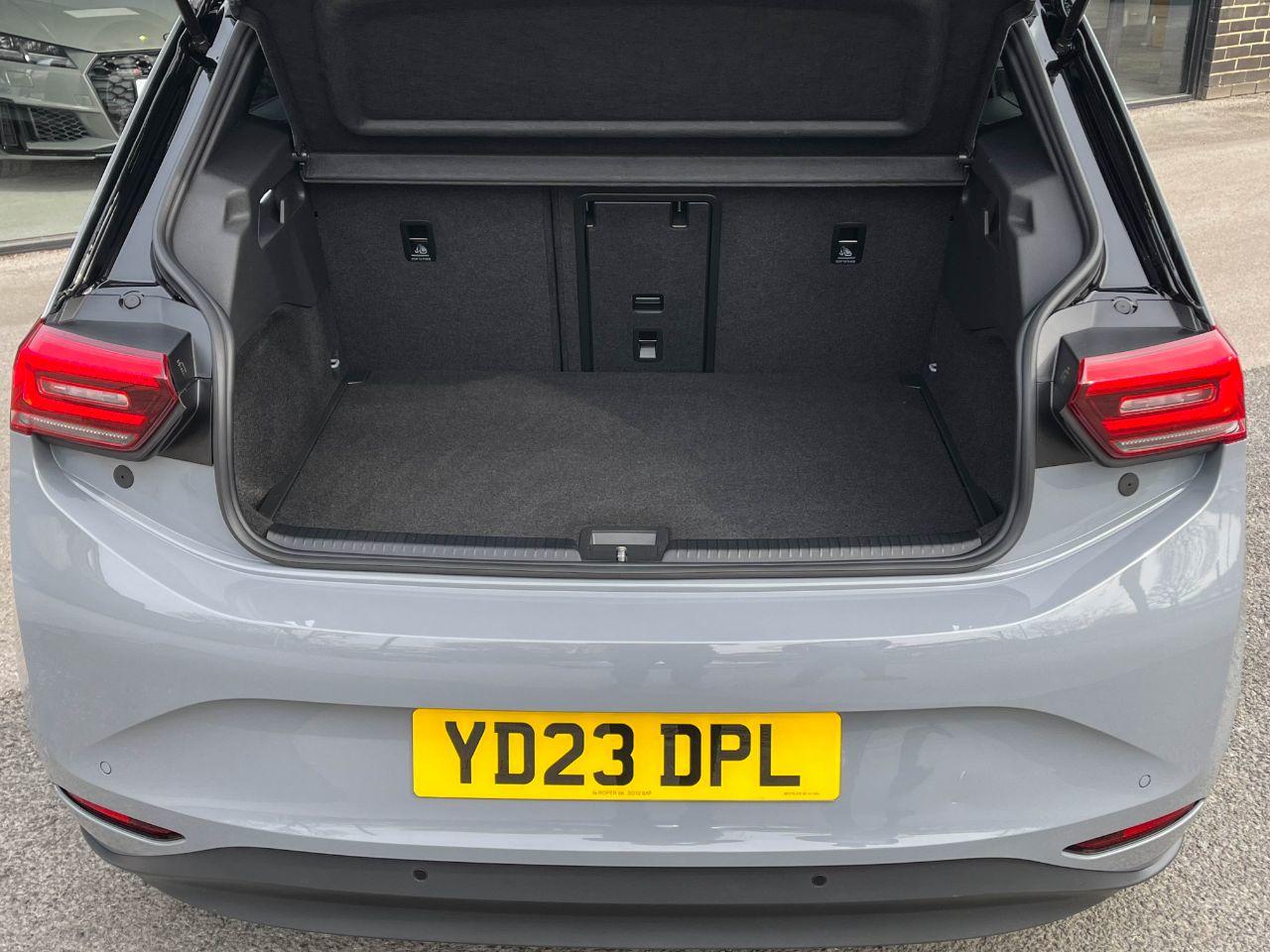 Volkswagen ID.3 0.0 150kW Pro Performance 58kWh Launch Edition 1 Auto 204ps Hatchback Electric Moonstone Grey