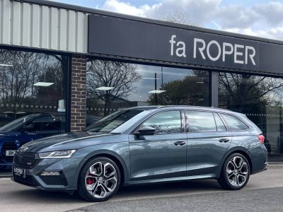 Skoda Octavia Estate 2.0 TSI vRS DSG Auto 245ps Estate Petrol Quartz Grey Metallic