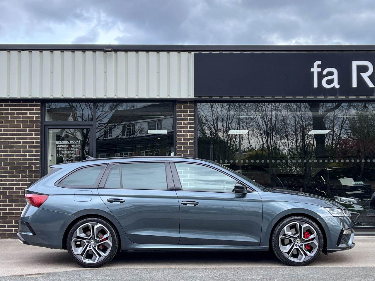 Skoda Octavia Estate 2.0 TSI vRS DSG Auto 245ps Estate Petrol Quartz Grey Metallic