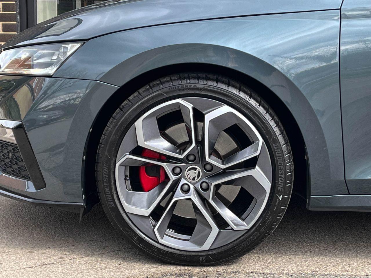 Skoda Octavia Estate 2.0 TSI vRS DSG Auto 245ps Estate Petrol Quartz Grey Metallic