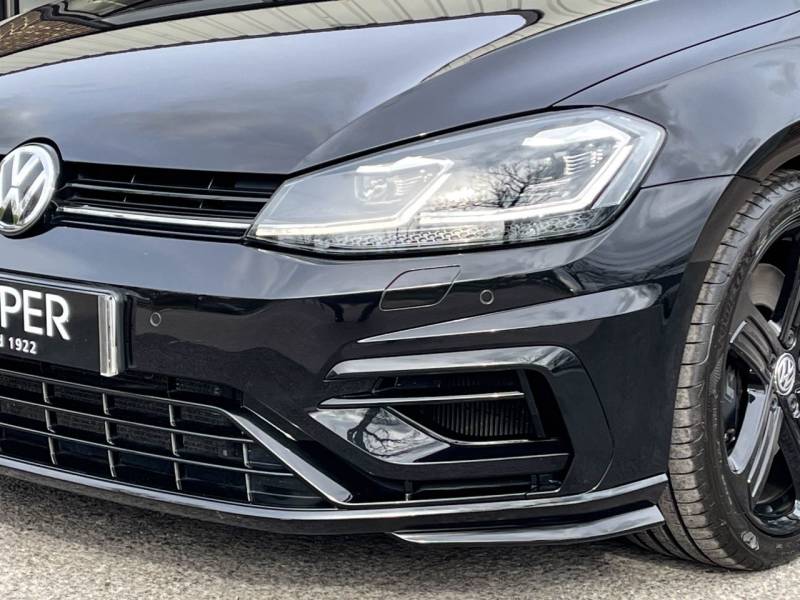 Volkswagen Golf   Registered:2018(18)