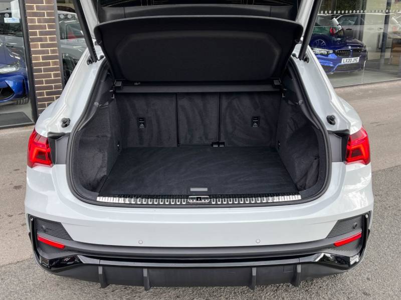 Audi Q3 Sportback   Registered:2023(73)