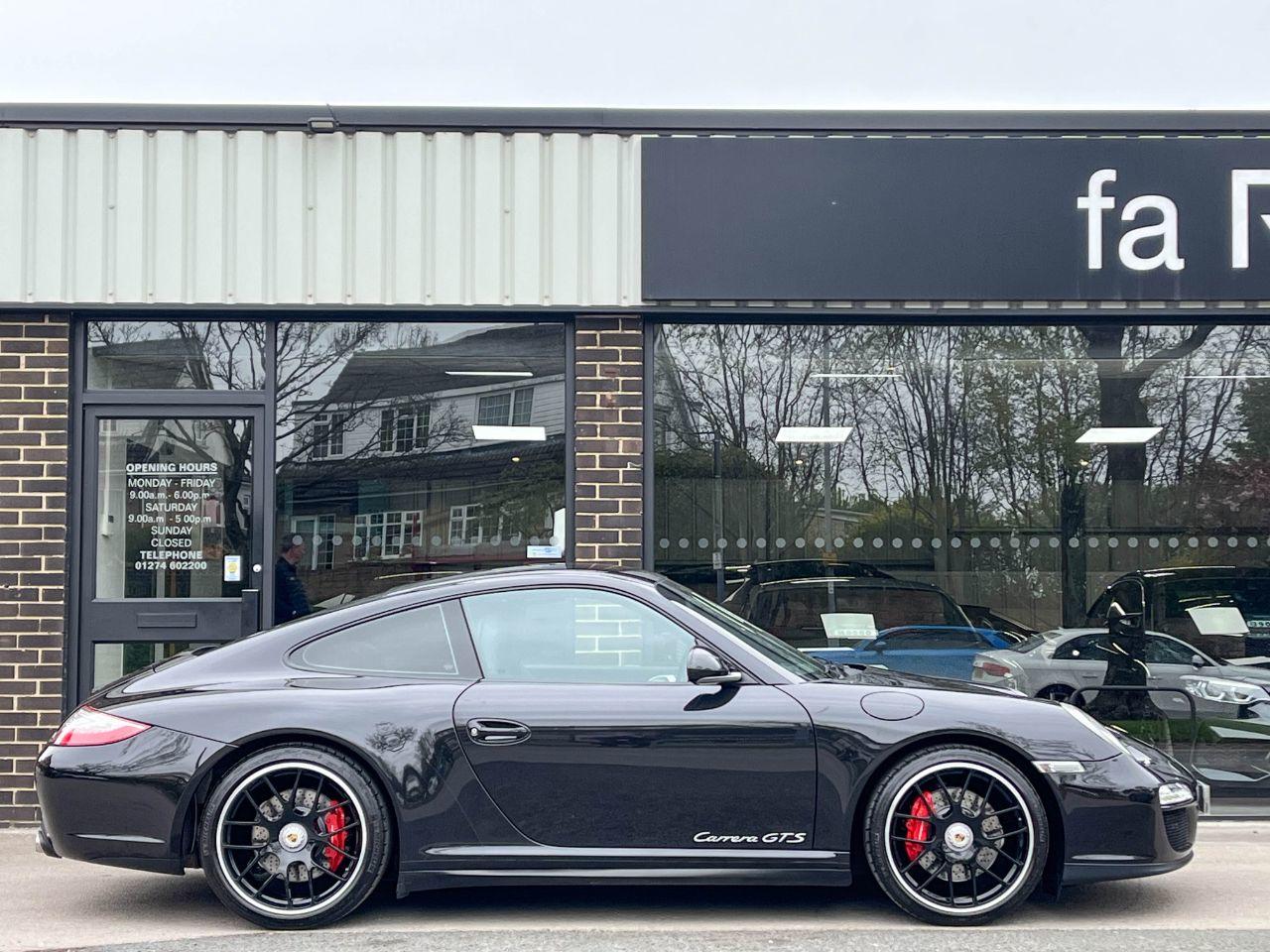 Porsche 911 997 3.8 Carrera GTS PDK 408ps Coupe Petrol Basalt Black Metallic