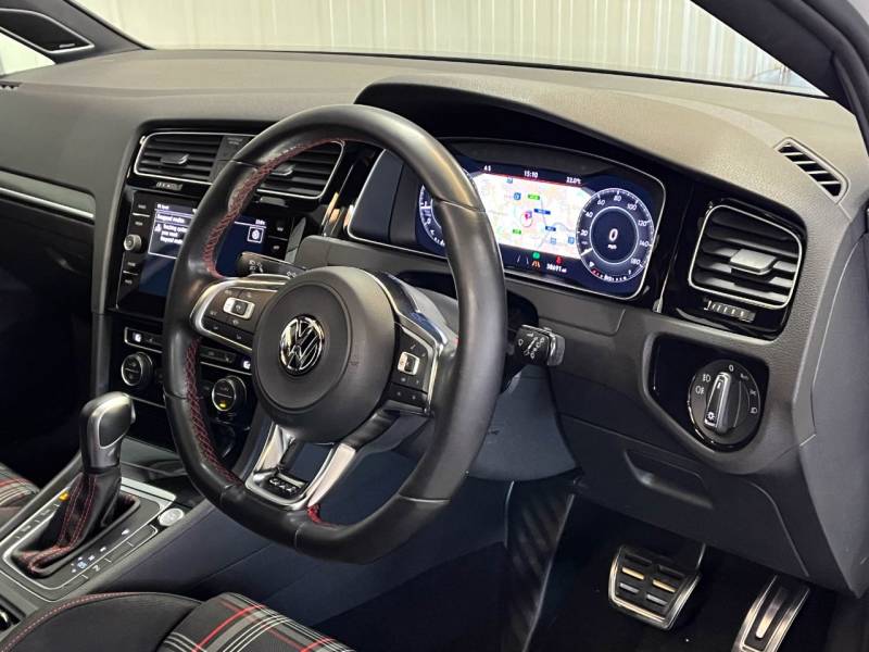 Volkswagen Golf   Registered:2019(69)