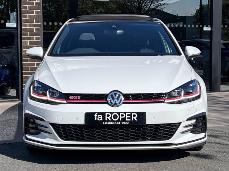 Volkswagen Golf   Registered:2019(69)