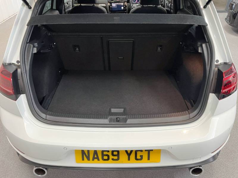 Volkswagen Golf   Registered:2019(69)