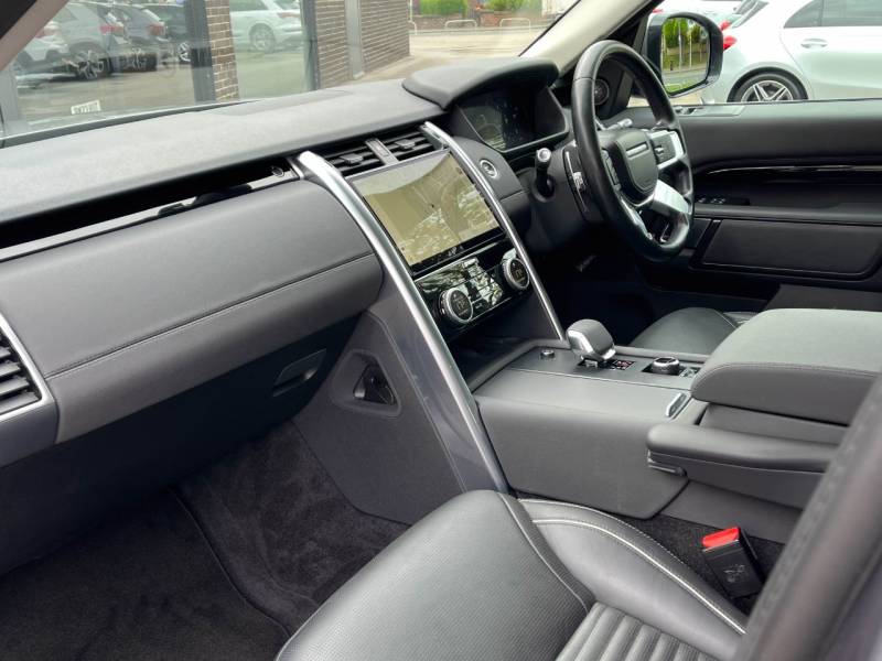 Land Rover Discovery   Registered:2021(21)