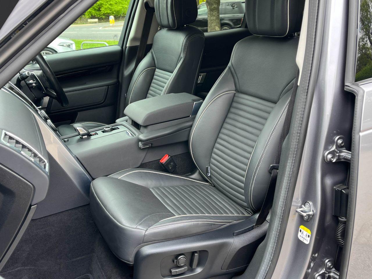 Land Rover Discovery Commercial D300 3.0 MHEV HSE 4WD Auto Commercial Diesel Eiger Grey Metallic