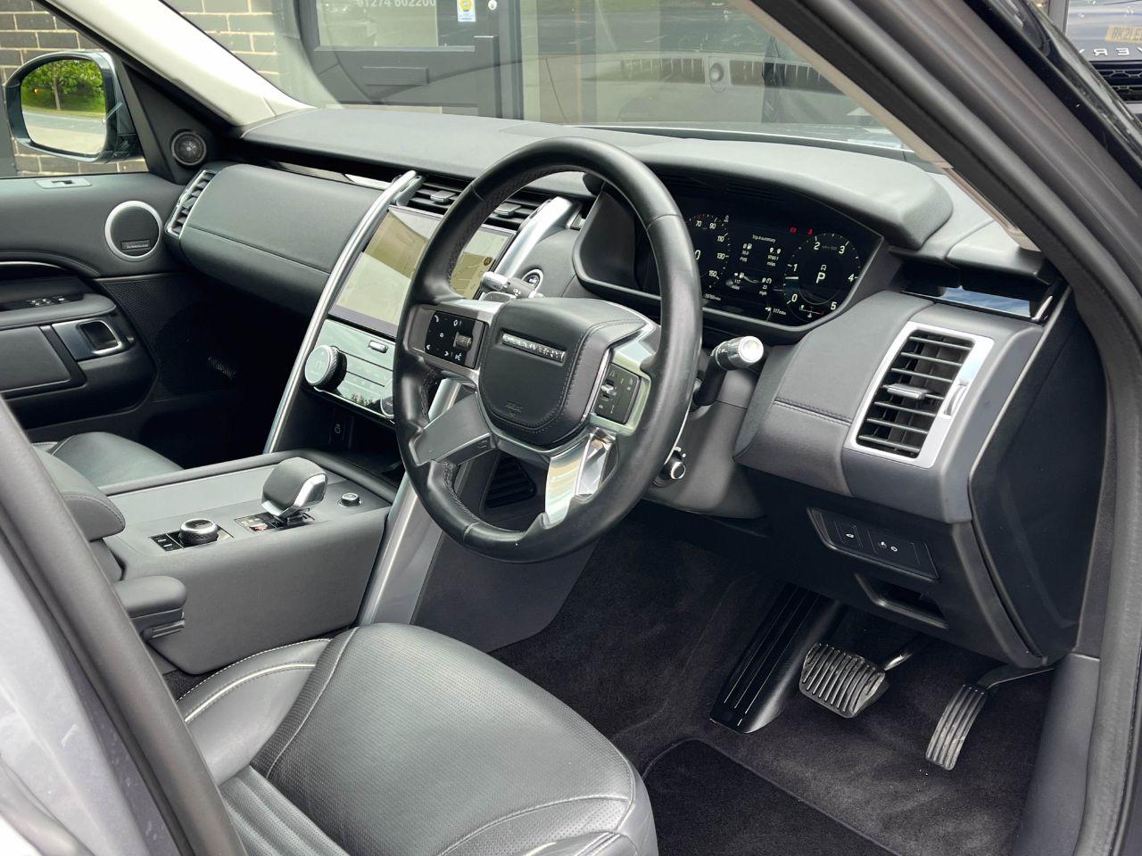 Land Rover Discovery Commercial D300 3.0 MHEV HSE 4WD Auto Commercial Diesel Eiger Grey Metallic