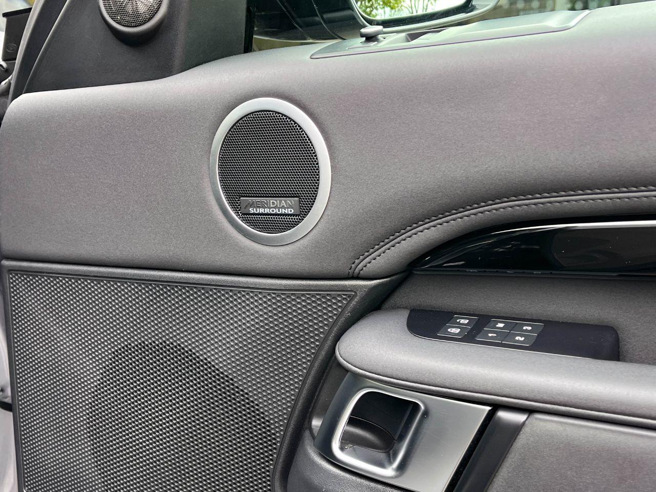 Land Rover Discovery Commercial D300 3.0 MHEV HSE 4WD Auto Commercial Diesel Eiger Grey Metallic