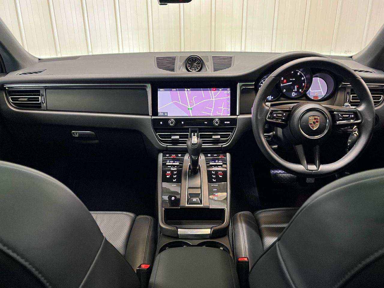 Porsche Macan 2.0T 4WD PDK Estate Petrol Volcano Grey Metallic