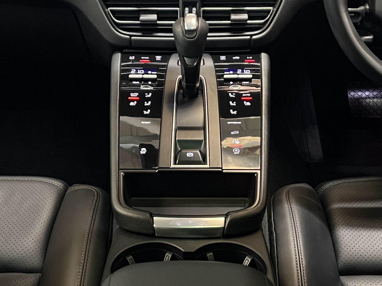 Porsche Macan 2.0T 4WD PDK Estate Petrol Volcano Grey Metallic