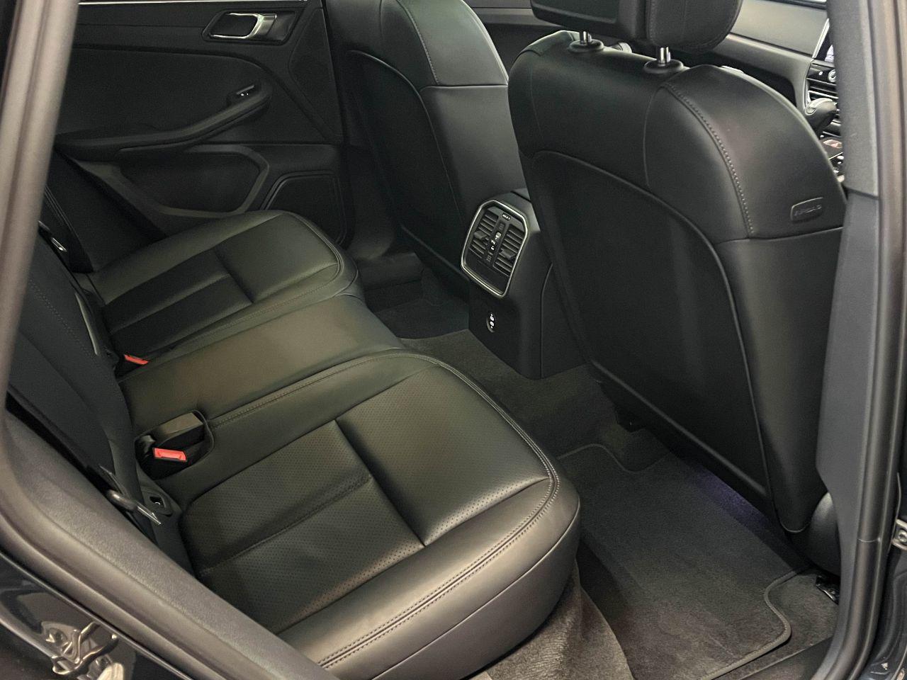 Porsche Macan 2.0T 4WD PDK Estate Petrol Volcano Grey Metallic
