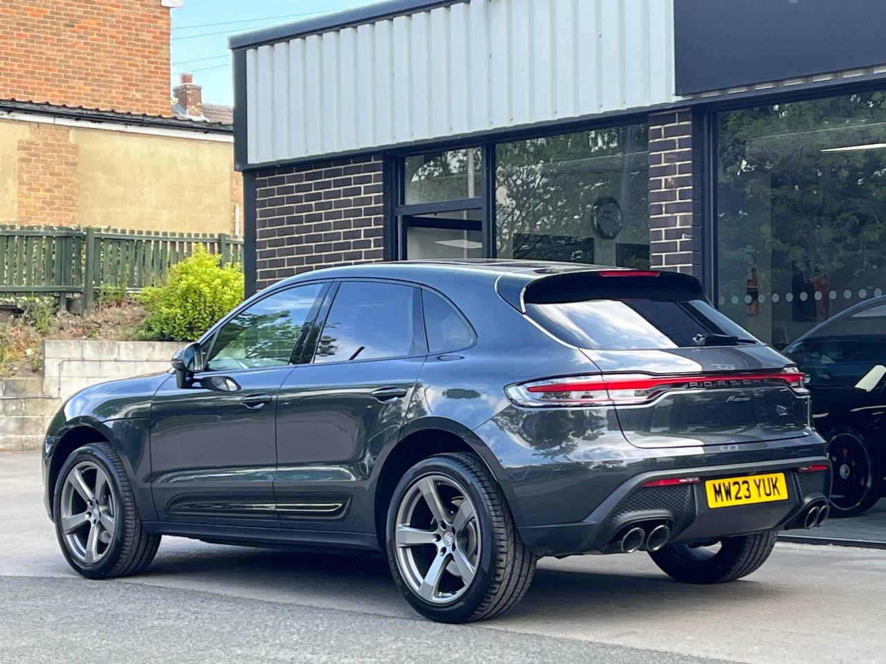 Porsche Macan 2.0T 4WD PDK Estate Petrol Volcano Grey Metallic
