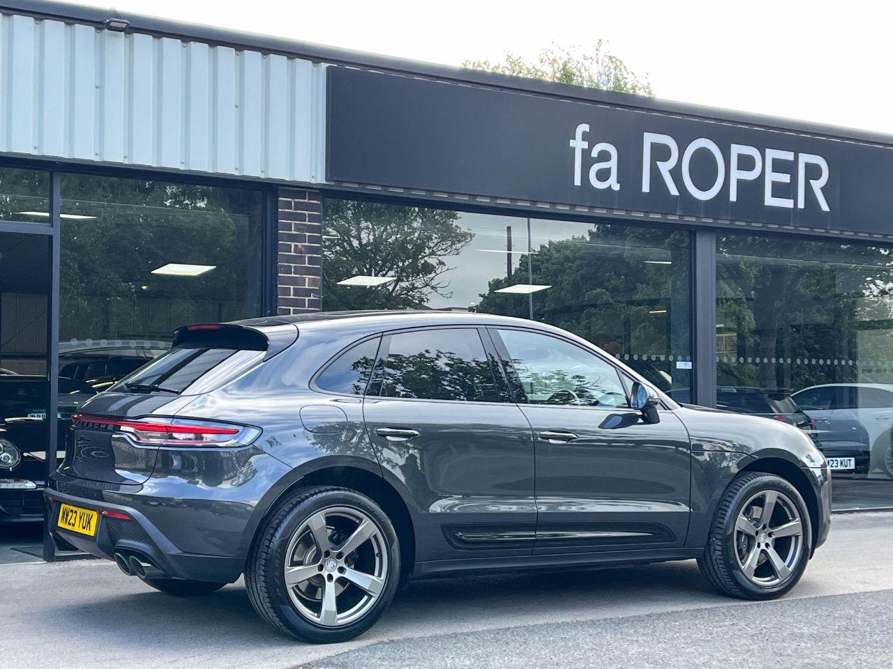 Porsche Macan 2.0T 4WD PDK Estate Petrol Volcano Grey Metallic