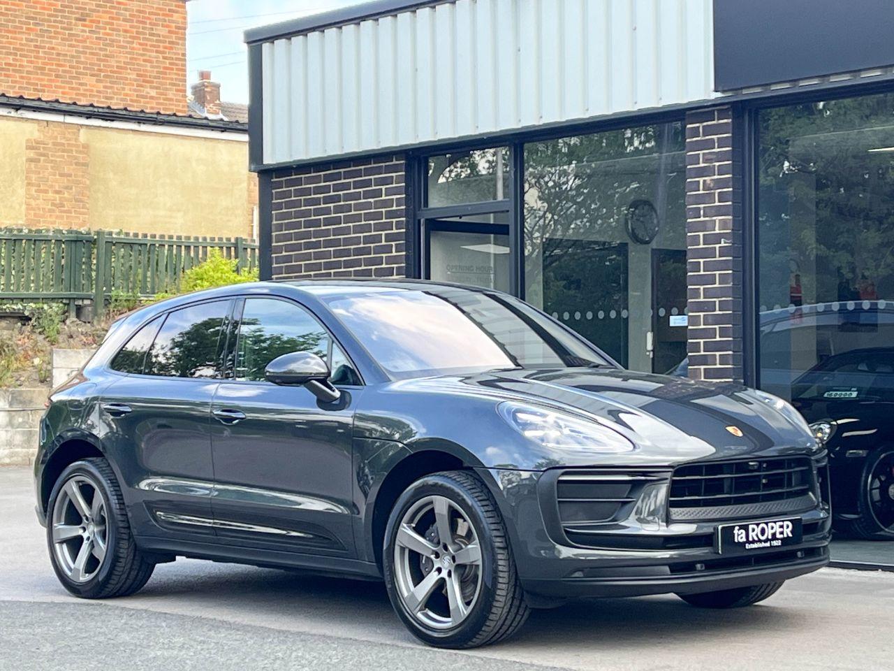 Porsche Macan 2.0T 4WD PDK Estate Petrol Volcano Grey Metallic