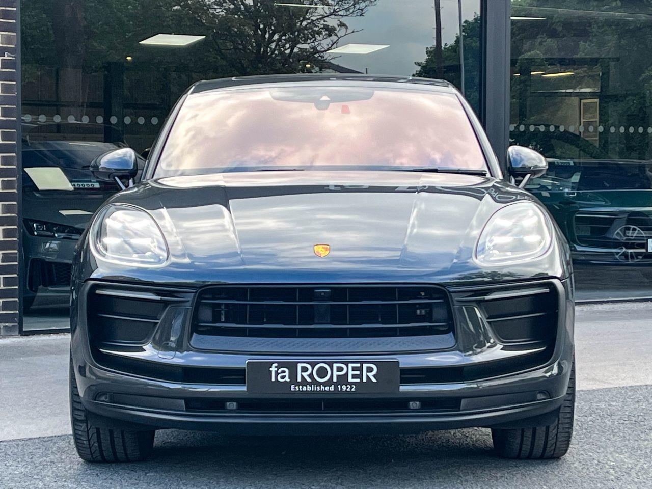 Porsche Macan 2.0T 4WD PDK Estate Petrol Volcano Grey Metallic
