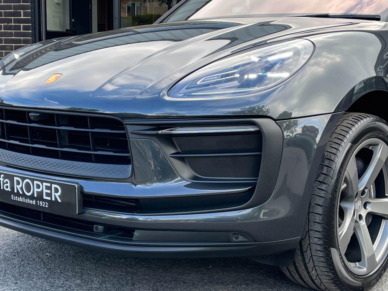 Porsche Macan 2.0T 4WD PDK Estate Petrol Volcano Grey Metallic
