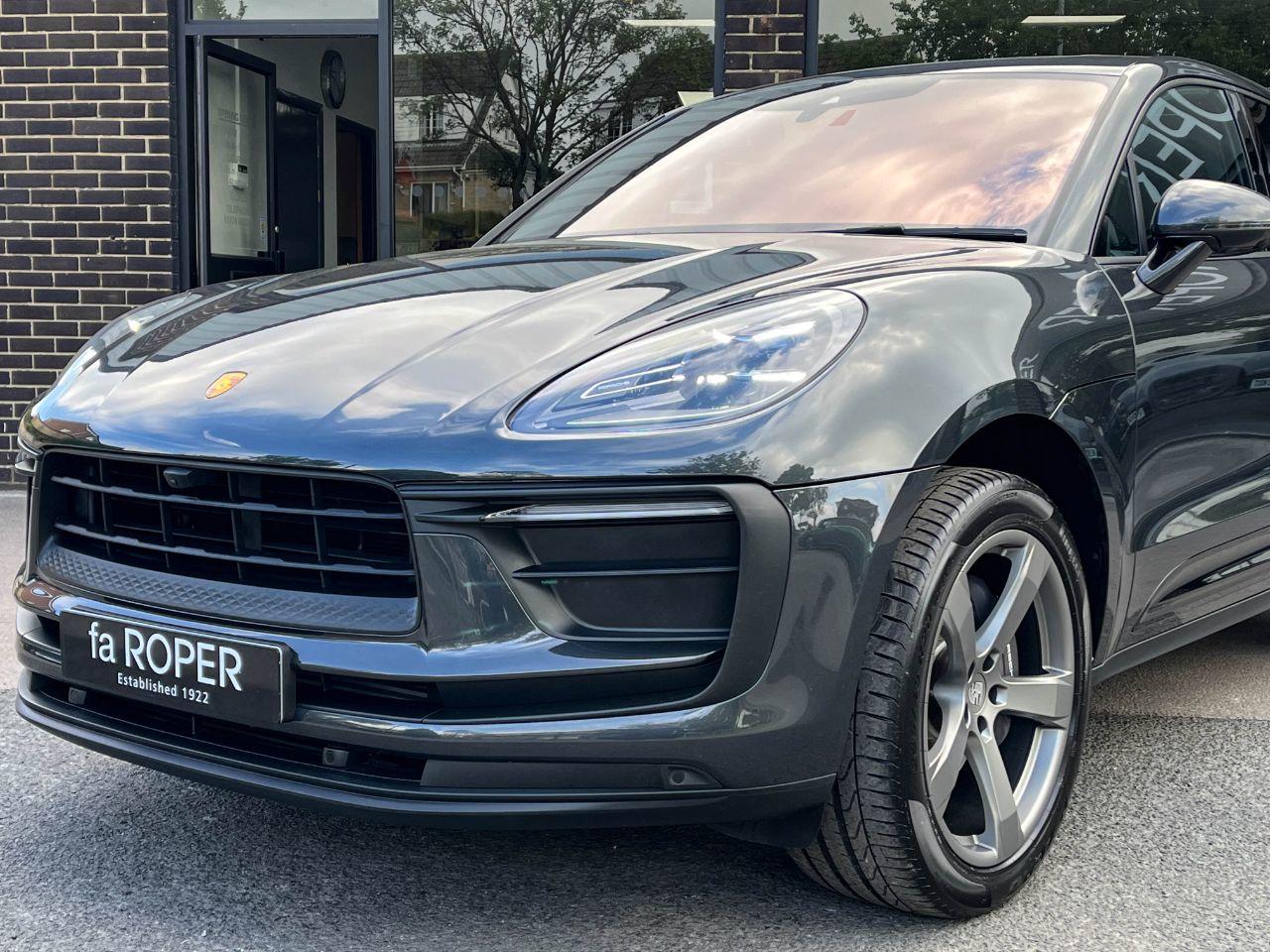 Porsche Macan 2.0T 4WD PDK Estate Petrol Volcano Grey Metallic