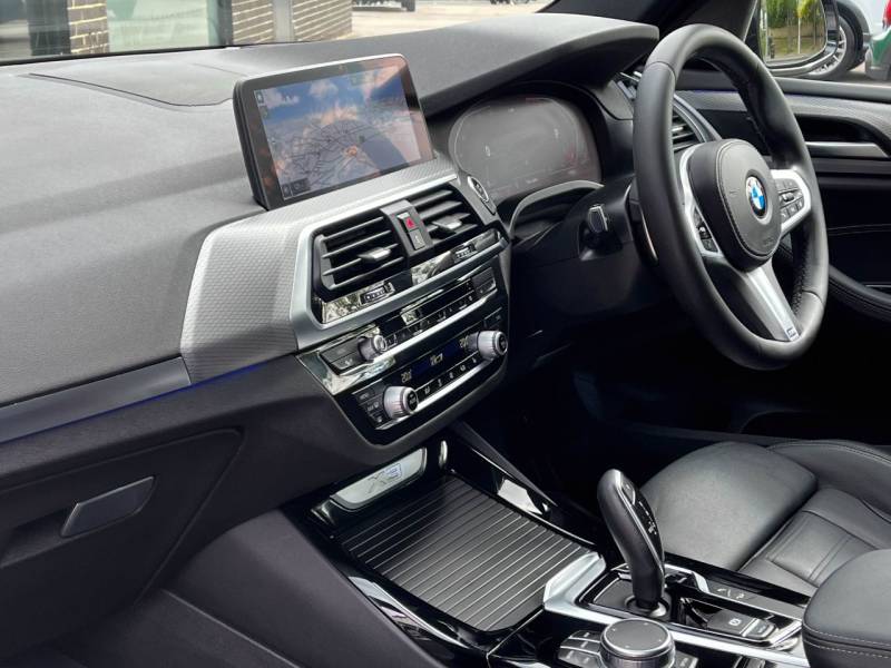 BMW X3   Registered:2020(70)