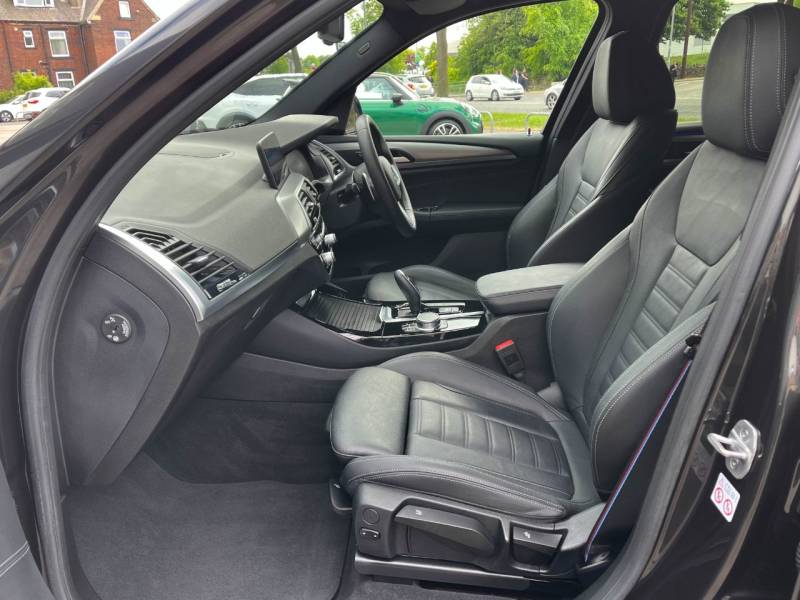 BMW X3   Registered:2020(70)