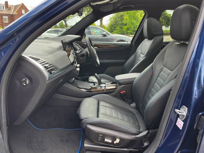 BMW X3   Registered:2019(69)