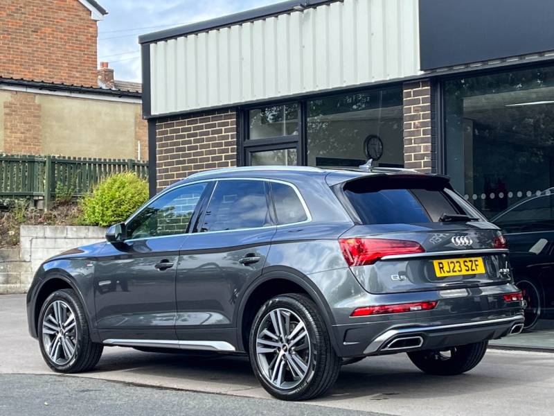 Audi Q5   Registered:2023(23)