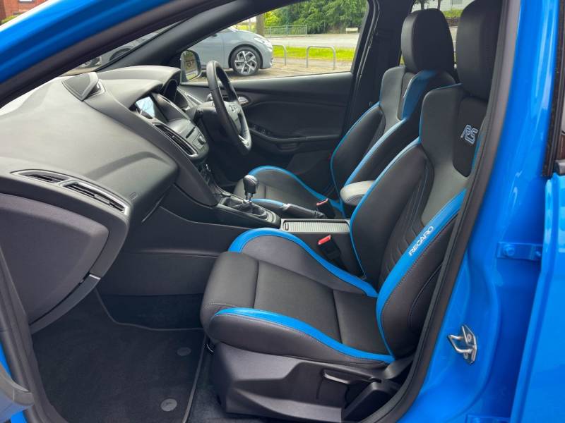 Ford Focus RS   Registered:2018(18)