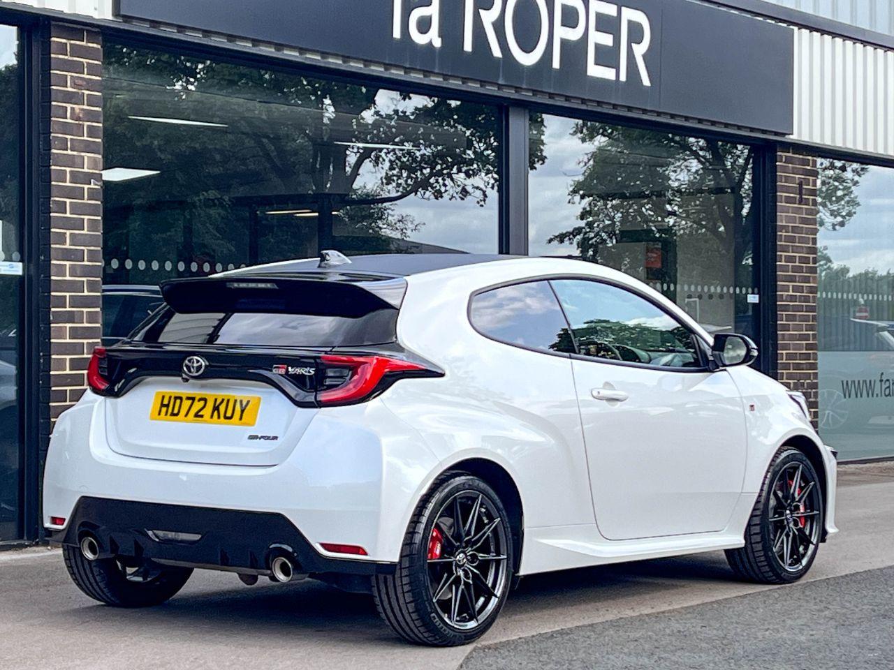 Toyota Gr Yaris 1.6T GR Circuit AWD 261ps Hatchback Petrol Platinum White Pearl