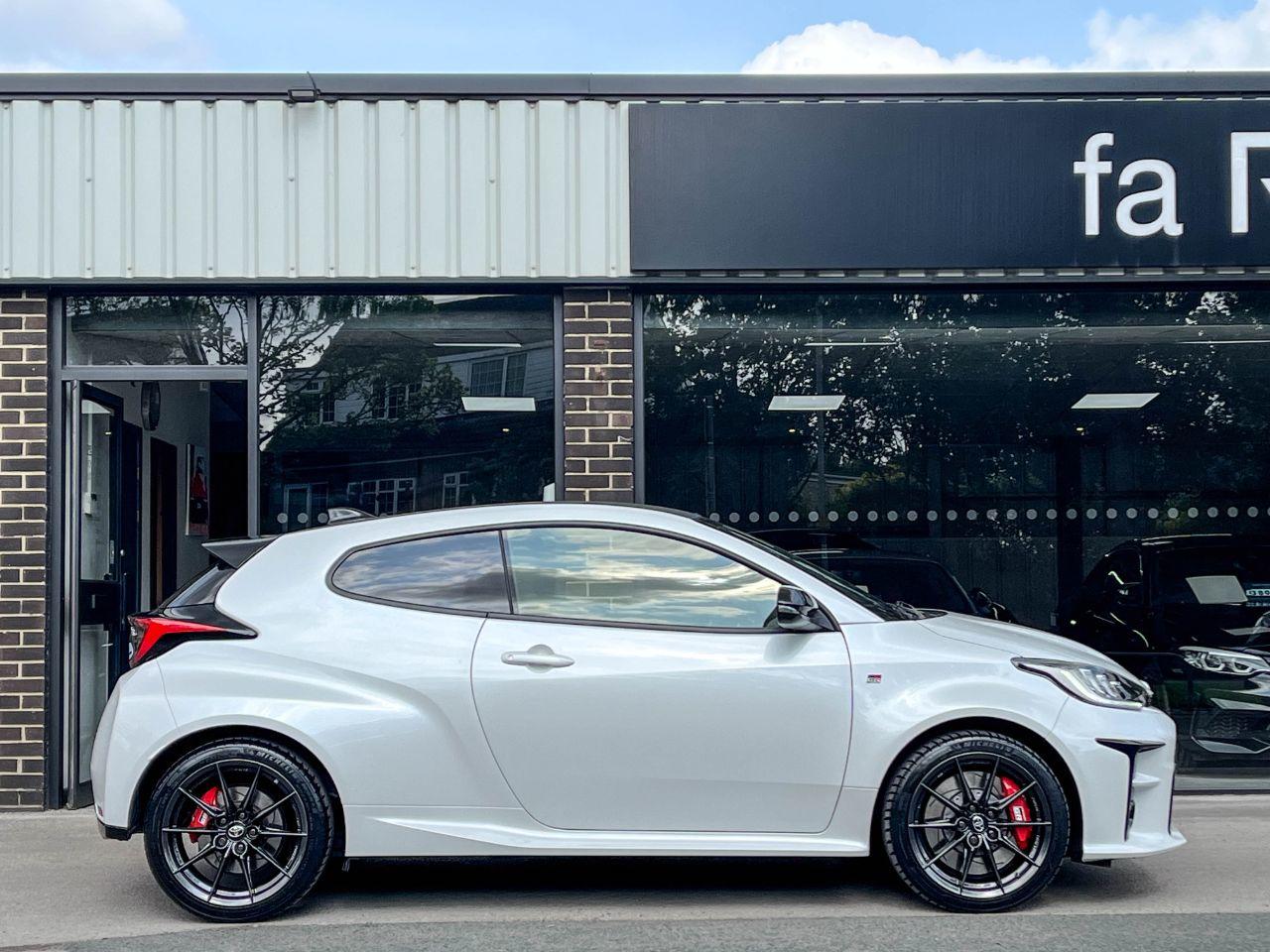 Toyota Gr Yaris 1.6T GR Circuit AWD 261ps Hatchback Petrol Platinum White Pearl