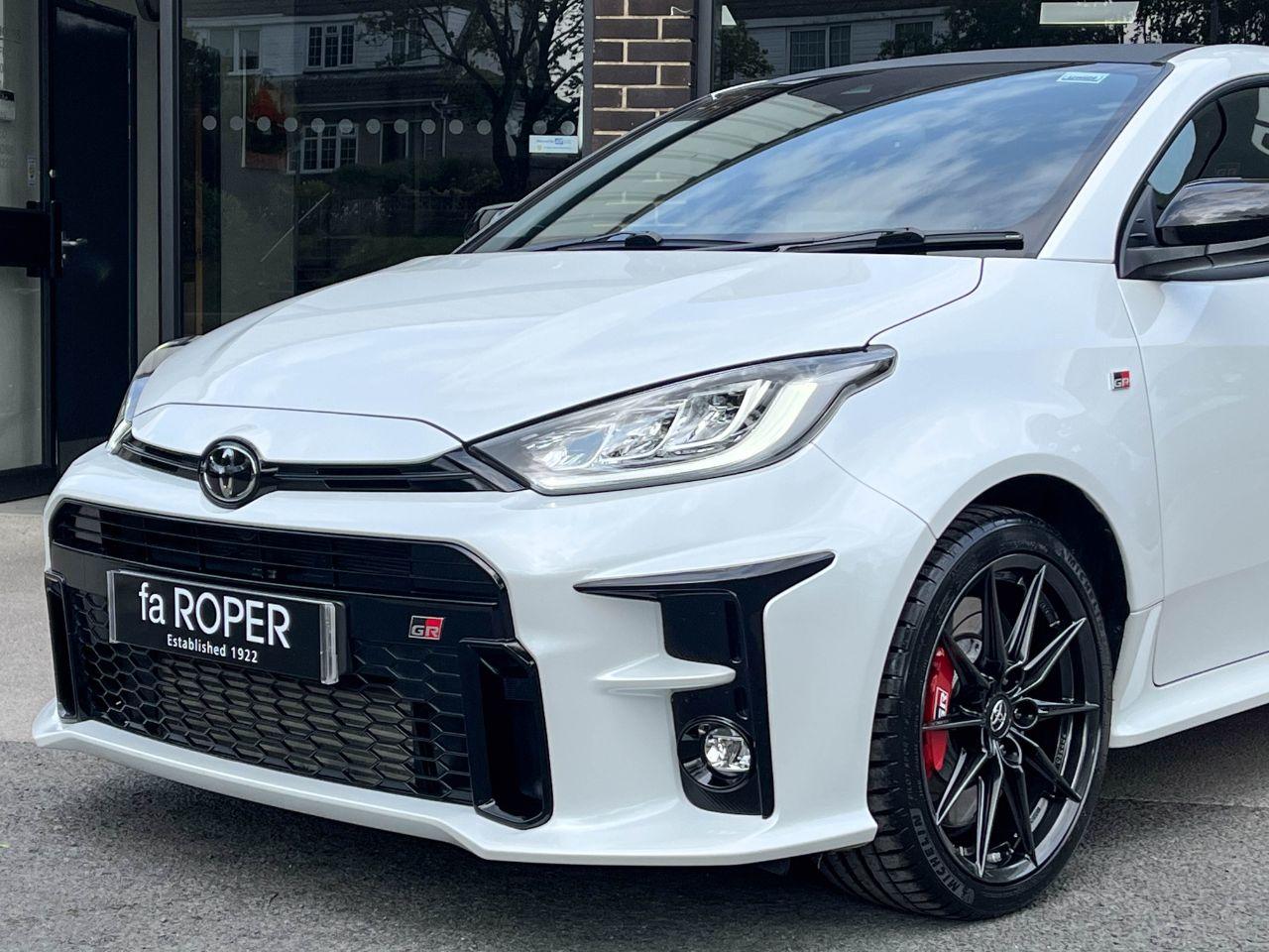 Toyota Gr Yaris 1.6T GR Circuit AWD 261ps Hatchback Petrol Platinum White Pearl