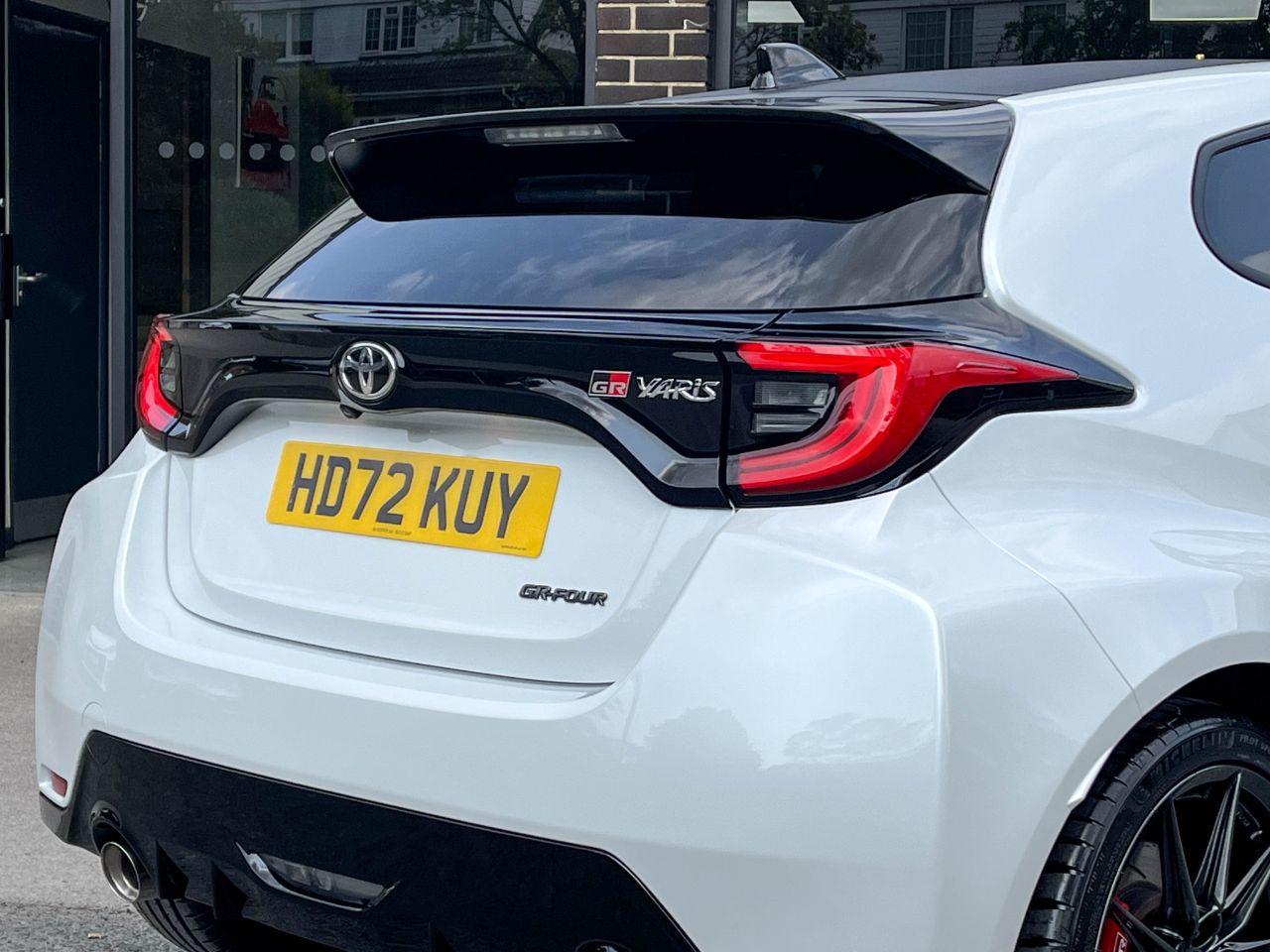Toyota Gr Yaris 1.6T GR Circuit AWD 261ps Hatchback Petrol Platinum White Pearl