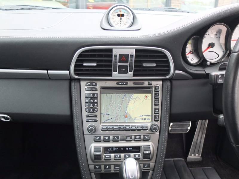 Porsche 911   Registered:2006(06)