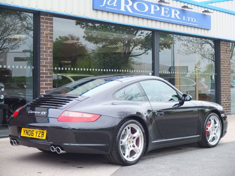 Porsche 911   Registered:2006(06)