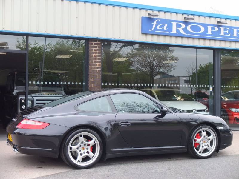 Porsche 911   Registered:2006(06)