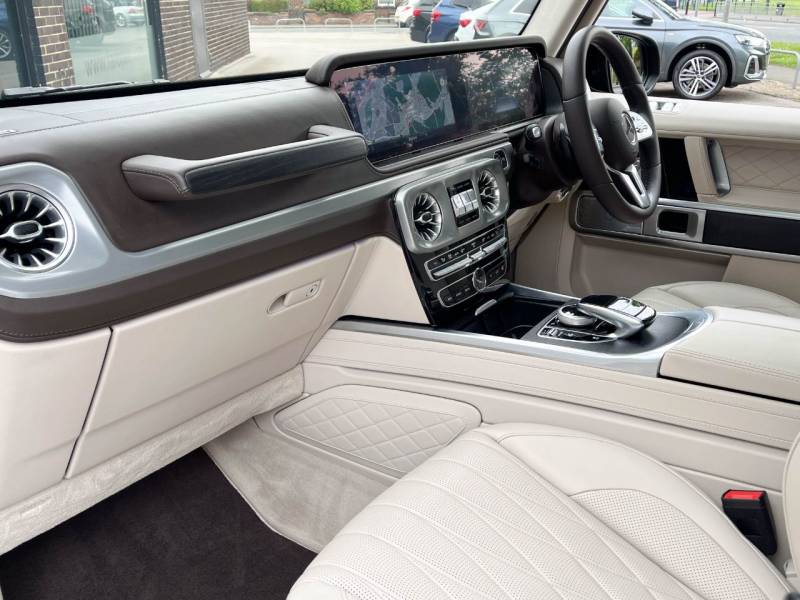 Mercedes Benz G Class   Registered:2021(21)