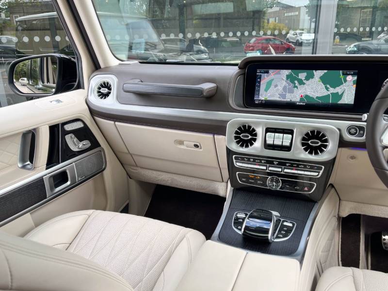 Mercedes Benz G Class   Registered:2021(21)