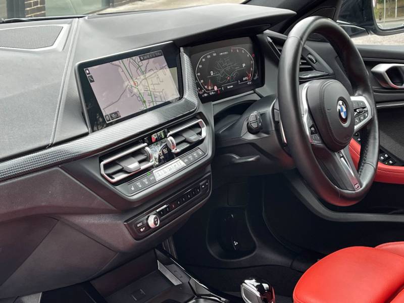 BMW 1 Series   Registered:2023(23)