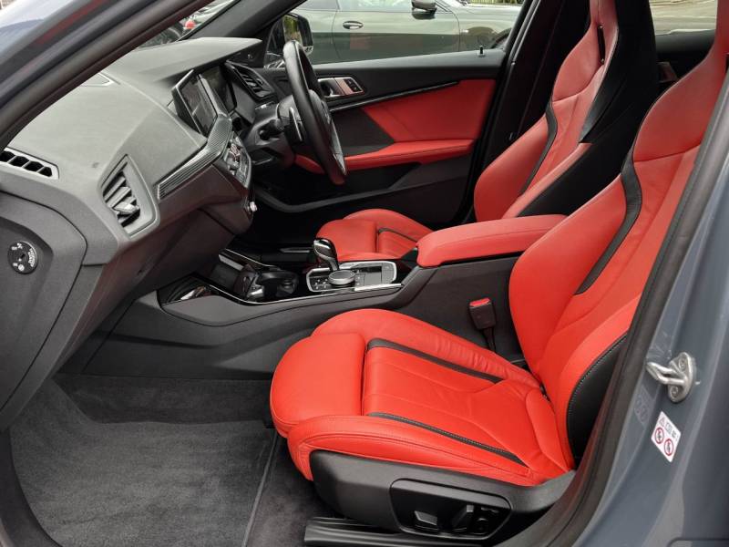 BMW 1 Series   Registered:2023(23)