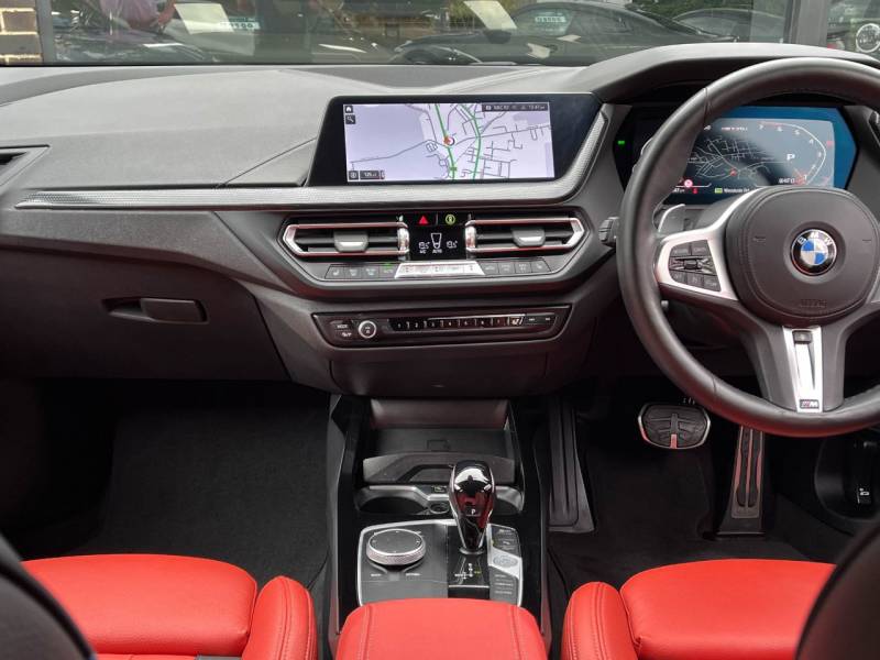 BMW 1 Series   Registered:2023(23)