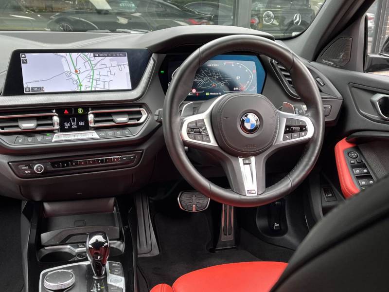 BMW 1 Series   Registered:2023(23)