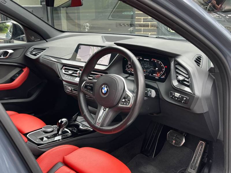 BMW 1 Series   Registered:2023(23)