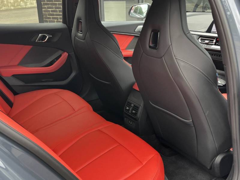 BMW 1 Series   Registered:2023(23)