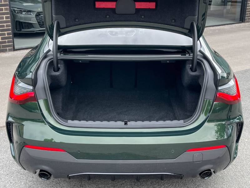 BMW 4 Series   Registered:2023(23)