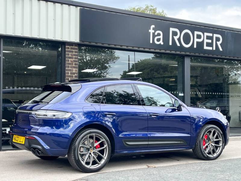 Porsche Macan   Registered:2022(22)