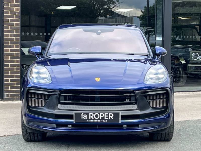 Porsche Macan   Registered:2022(22)
