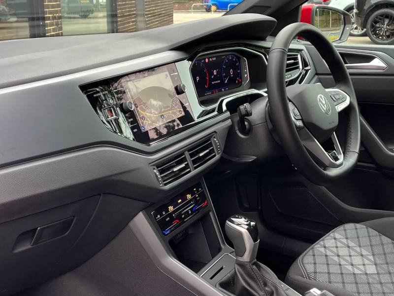 Volkswagen Polo   Registered:2024(24)