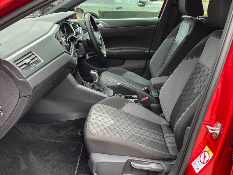 Volkswagen Polo   Registered:2024(24)