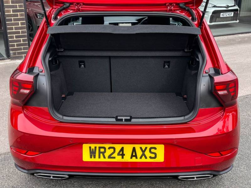 Volkswagen Polo   Registered:2024(24)